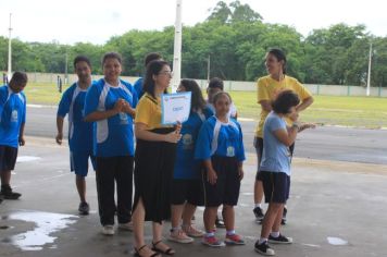 Foto - Torneio de Atletismo entres as APAES do Vale do Ribeira foi realizado no Centro de Eventos em Cajati