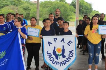 Foto - Torneio de Atletismo entres as APAES do Vale do Ribeira foi realizado no Centro de Eventos em Cajati