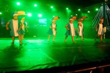 Foto - Espetáculo Rei Leão e banda Projeto X