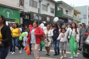 Foto - 1ª Caminhada pela Inclusão Cordão de Girassol 