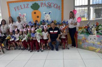 Foto - PREFEITURA DE CAJATI REALIZA ENTREGA  DE OVOS DE PÁSCOA E MIMOS ESPECIAIS!