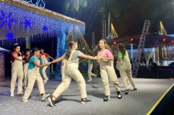 Foto - ABERTURA OFICIAL DO NATAL ENCANTADO ACONTECEU NA NOITE DESTE SÁBADO (7/12)