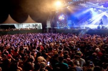 Foto - Shows com Zezé Di Camargo e Luciano e Thiago & Emerson