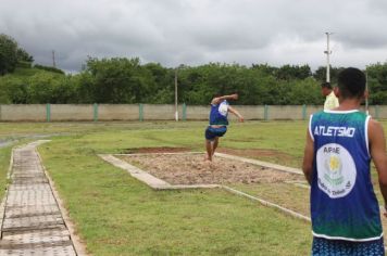 Foto - Torneio de Atletismo entres as APAES do Vale do Ribeira foi realizado no Centro de Eventos em Cajati