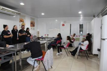 Foto - Curso de Confeitaria do Senai