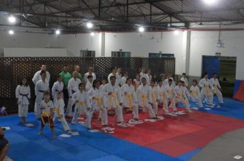 Foto - ESPORTE SANO CAJATI PROMOVE GRADUAÇÃO COM  TROCA DE FAIXAS E DOAÇÃO DE KIMONOS PARA ATLETAS INICIANTES