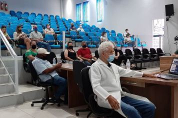 Foto - Prefeito de Cajati reúne diretores dos Departamentos Municipais e vereadores na Câmara para apresentar as ações desse início da gestão