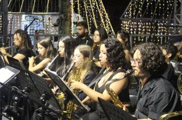 Foto - ABERTURA OFICIAL DO NATAL ENCANTADO ACONTECEU NA NOITE DESTE SÁBADO (7/12)