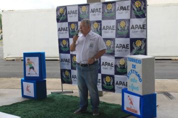 Foto - Torneio de Atletismo entres as APAES do Vale do Ribeira foi realizado no Centro de Eventos em Cajati