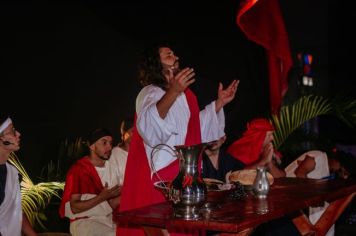 Foto - PAIXÃO DE CRISTO EMOCIONA CERCA DE 1500 MIL PESSOAS NA PRAÇA DA BÍBLIA