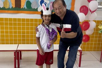 Foto - PREFEITURA DE CAJATI REALIZA ENTREGA  DE OVOS DE PÁSCOA E MIMOS ESPECIAIS!