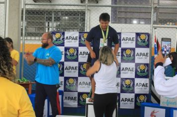 Foto - Torneio de Atletismo entres as APAES do Vale do Ribeira foi realizado no Centro de Eventos em Cajati