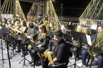 Foto - ABERTURA OFICIAL DO NATAL ENCANTADO ACONTECEU NA NOITE DESTE SÁBADO (7/12)