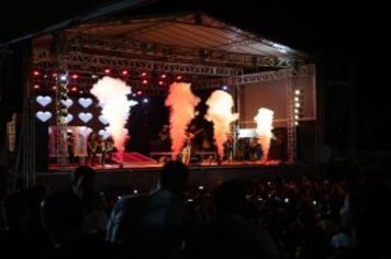 Foto - Shows com Paula Mattos e Cleito Camargo