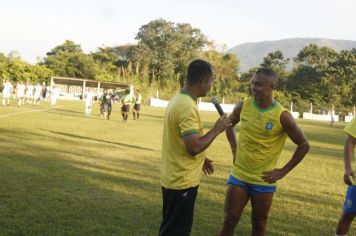 Foto - JOGO COMEMORATIVO COM EX-CRAQUES DA SELEÇÃO BRASILEIRA- CAJATI, 31 ANOS