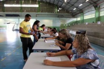 Foto - Entrega das senhas para o sorteio das moradias da CDHU