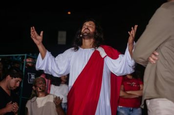 Foto - PAIXÃO DE CRISTO EMOCIONA CERCA DE 1500 MIL PESSOAS NA PRAÇA DA BÍBLIA