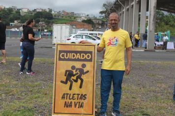 Foto - Torneio de Atletismo entres as APAES do Vale do Ribeira foi realizado no Centro de Eventos em Cajati