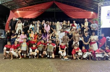 Foto - PAIXÃO DE CRISTO EMOCIONA CERCA DE 1500 MIL PESSOAS NA PRAÇA DA BÍBLIA