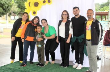 Foto - 1ª Caminhada pela Inclusão Cordão de Girassol 