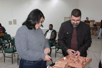 Foto - Professores da Secretaria de Educação de Cajati recebem Certificação do Curso de Robótica