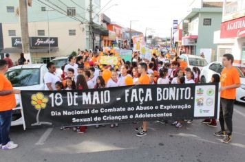 Foto - CAMINHADA FAÇA BONITO EM ALUSÃO AO 18 DE MAIO - DIA NACIONAL DE COMBATE AO ABUSO E À EXPLORAÇÃO SEXUAL