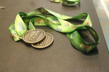 Foto - Campeãs da fase Sub-Regional dos Jogos Abertos da Juventude 2023 realizam amistoso em Cajati