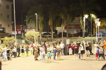 Foto - 4º MOVIMENTO CULTURA NA PRAÇA FOI UM ESPETÁCULO DE TALENTOS DO MUNICÍPIO