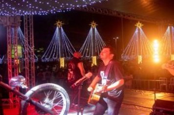 Foto - Espetáculo Rei Leão e banda Projeto X