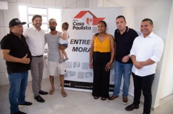 Foto - Inauguração do Empreendimento Cajati D- 65 casas e entrega de 280 títulos de Regularização Fundiária