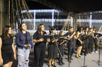 Foto - ABERTURA OFICIAL DO NATAL ENCANTADO ACONTECEU NA NOITE DESTE SÁBADO (7/12)