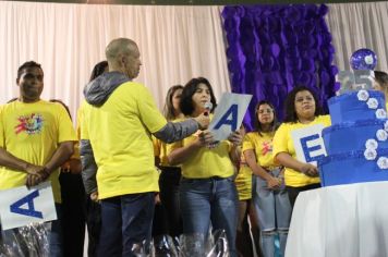 Foto - APAE CAJATI COMEMORA OS 25 ANOS DE EXISTÊNCIA NA PRAÇA DA BÍBLIA