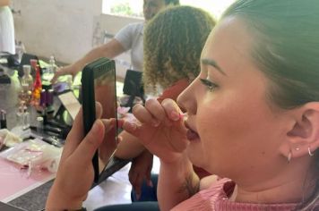 Foto - Consultoria Personalizada, a importância do autocuidado e apresentação profissional foi o tema do encontro comemorativo ao Dia Internacional da Mulher