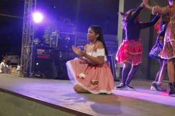 Foto - 4º MOVIMENTO CULTURA NA PRAÇA FOI UM ESPETÁCULO DE TALENTOS DO MUNICÍPIO