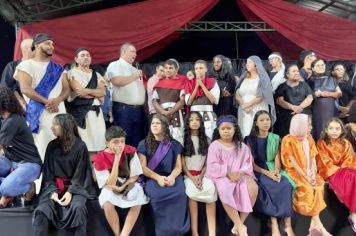 Foto - PAIXÃO DE CRISTO EMOCIONA CERCA DE 1500 MIL PESSOAS NA PRAÇA DA BÍBLIA