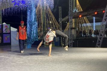 Foto - ABERTURA OFICIAL DO NATAL ENCANTADO ACONTECEU NA NOITE DESTE SÁBADO (7/12)