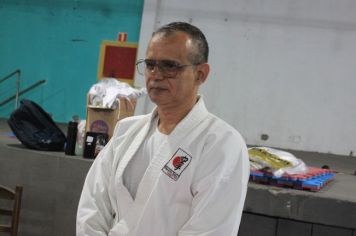 Foto - ESPORTE SANO CAJATI PROMOVE GRADUAÇÃO COM  TROCA DE FAIXAS E DOAÇÃO DE KIMONOS PARA ATLETAS INICIANTES