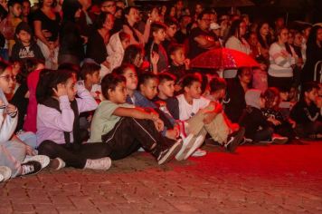 Foto - PAIXÃO DE CRISTO EMOCIONA CERCA DE 1500 MIL PESSOAS NA PRAÇA DA BÍBLIA