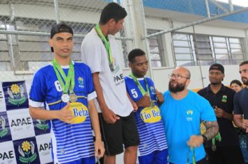 Foto - Torneio de Atletismo entres as APAES do Vale do Ribeira foi realizado no Centro de Eventos em Cajati