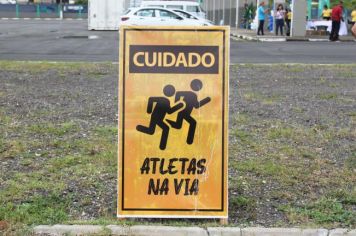 Foto - Torneio de Atletismo entres as APAES do Vale do Ribeira foi realizado no Centro de Eventos em Cajati