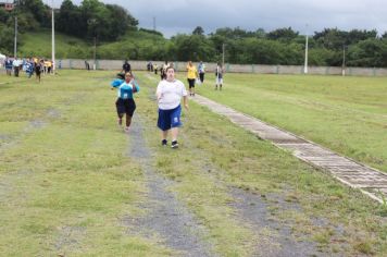 Foto - Torneio de Atletismo entres as APAES do Vale do Ribeira foi realizado no Centro de Eventos em Cajati