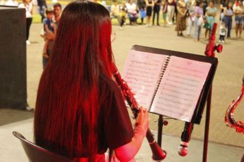 Foto - 4º MOVIMENTO CULTURA NA PRAÇA FOI UM ESPETÁCULO DE TALENTOS DO MUNICÍPIO