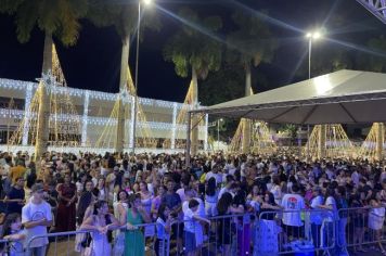 Foto - Réveillon com a Banda Origins e fogos de artifícios sem estampido marcaram a virada do ano em Cajati