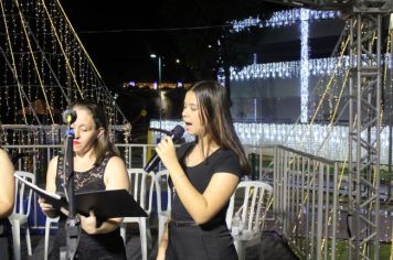 Foto - ABERTURA OFICIAL DO NATAL ENCANTADO ACONTECEU NA NOITE DESTE SÁBADO (7/12)