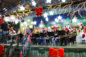 A BAMUC - Banda Municipal de Cajati realizou a sua apresentação na noite desta quinta-feira, 22 de dezembro na Praça da Bíblia.