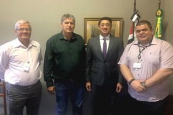 Prefeito de Cajati discute assuntos do Vale do Futuro na capital paulista