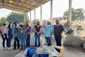 Prefeitura de Pariquera-Açu visita cooperativa de coleta seletiva em Cajati