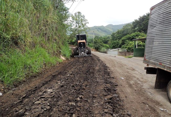 Serviços Municipais realiza melhorias na Capelinha 