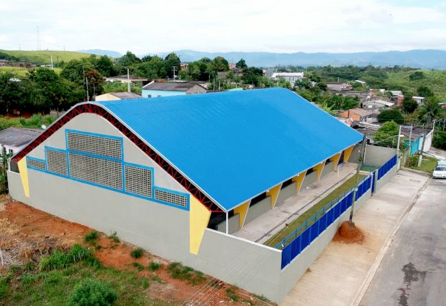 Prefeitura de Cajati inaugura Quadra Poliesportiva