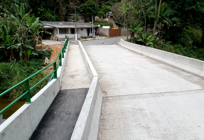 Prefeitura de Cajati finaliza duas obras de pontes com recursos próprios